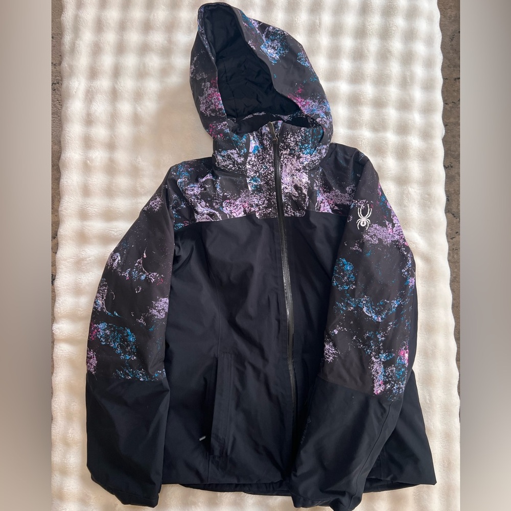 Black ski Jacket with Multicolor Pattern and Hood